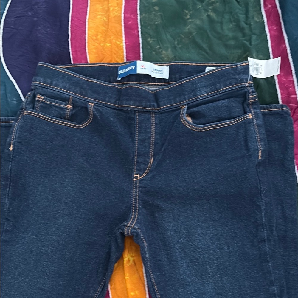 Old Navy Girl’s pull on skinny jeans